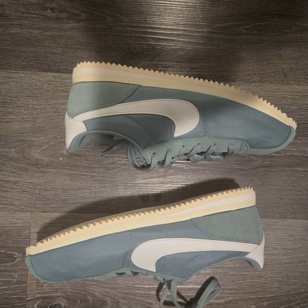 Nike Cortez TXT GS Cannon Sail Alabaster BRAND NEW 7Y Womens 8.5 - Picture 5 of 9